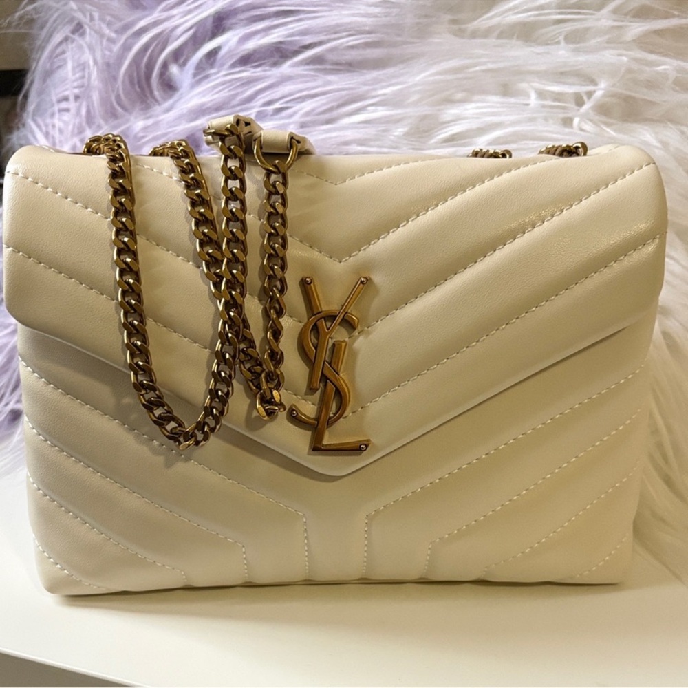 Elegant Cream Quilted Chain Bag
